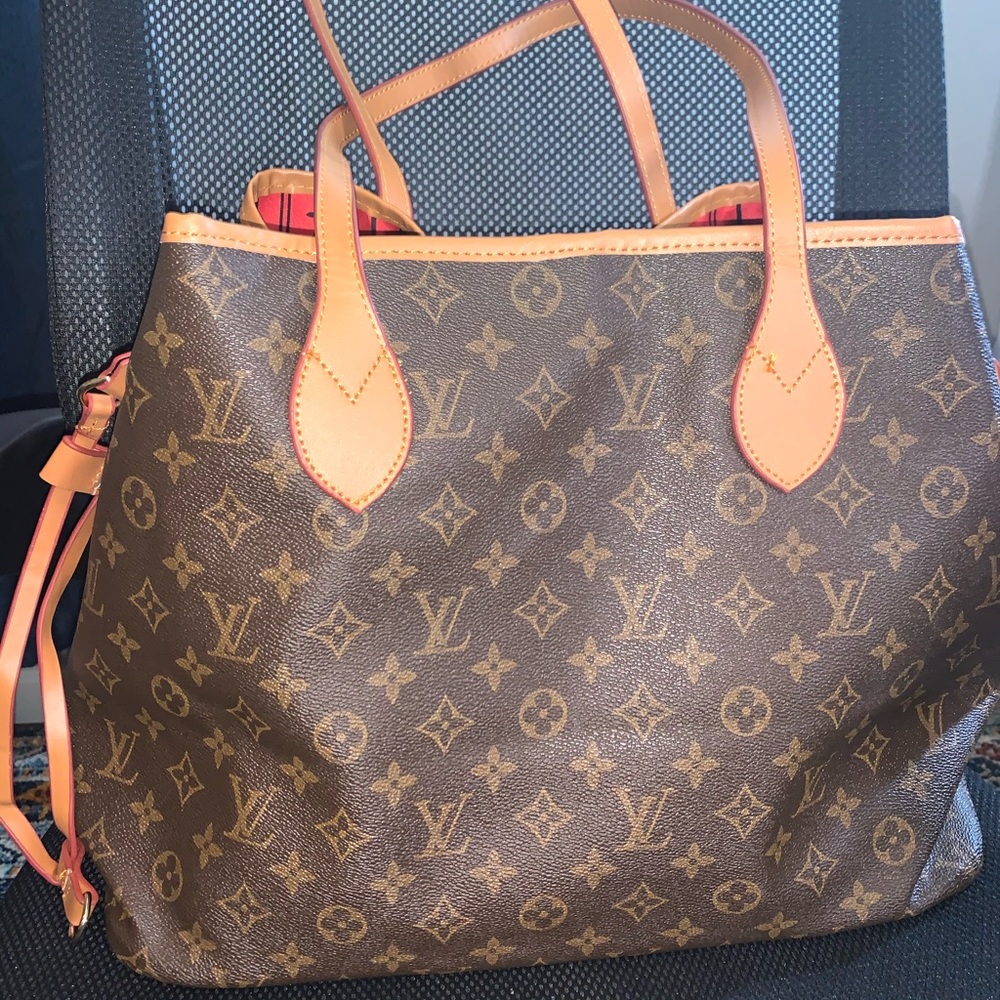 L*V* Neverfull look alike.  NWOT